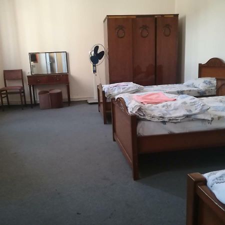 Noy Hostel エレバン エクステリア 写真