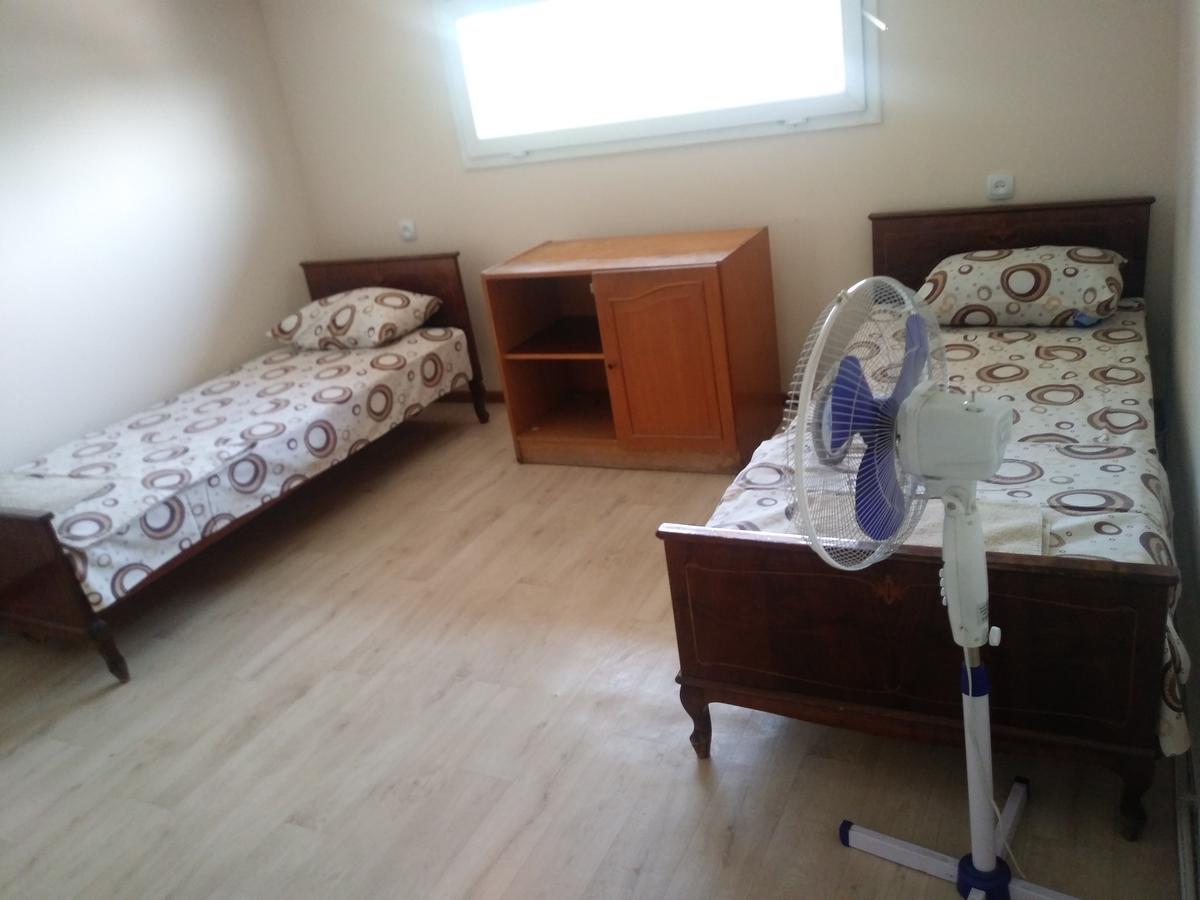 Noy Hostel エレバン エクステリア 写真