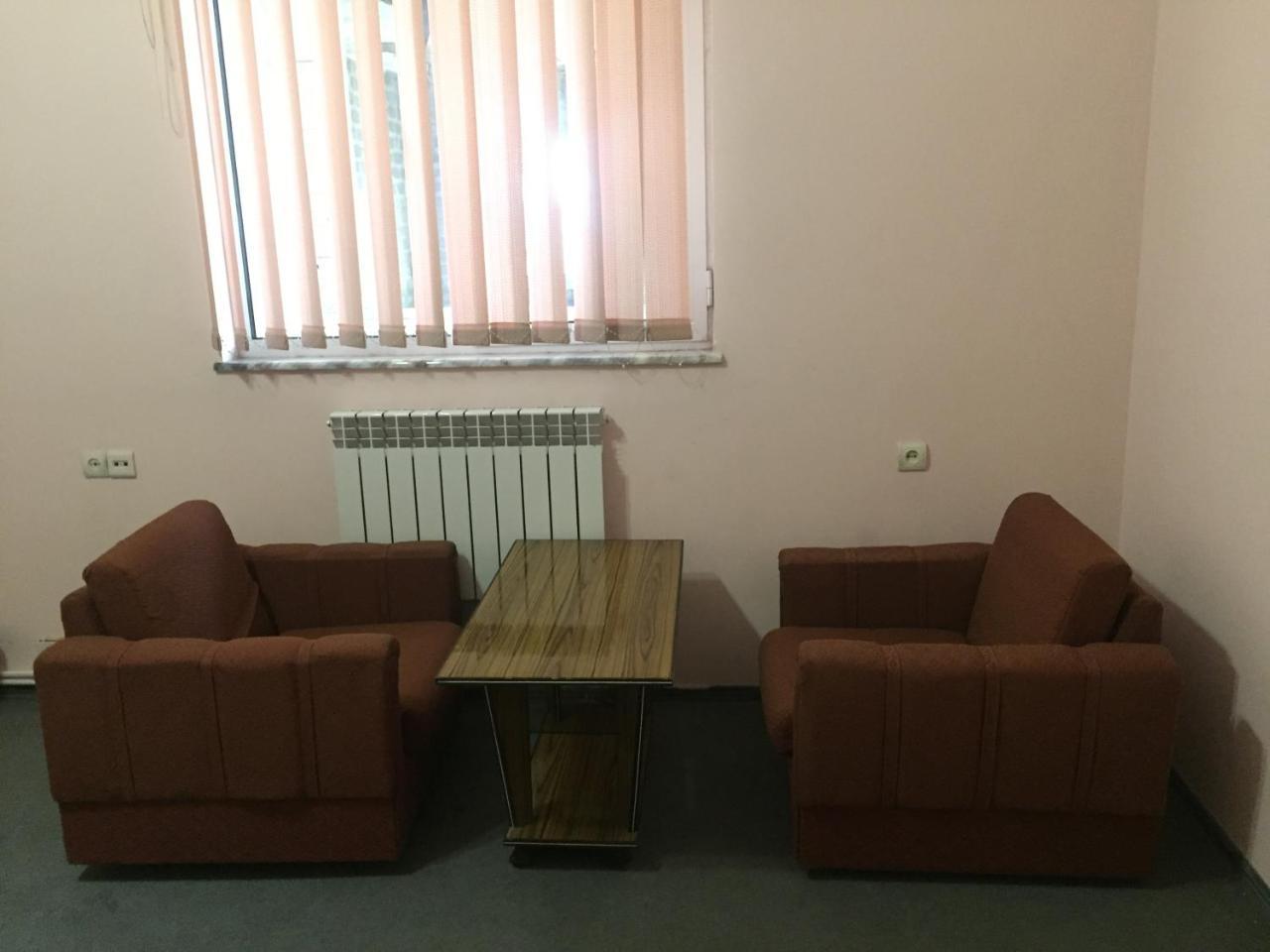 Noy Hostel エレバン エクステリア 写真
